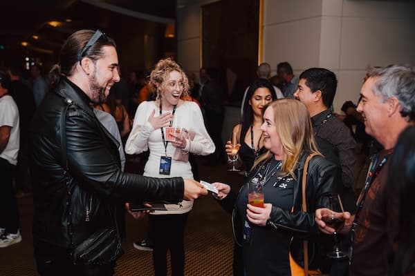Close-up Magic - Sydney Magician Hire Jackson Aces